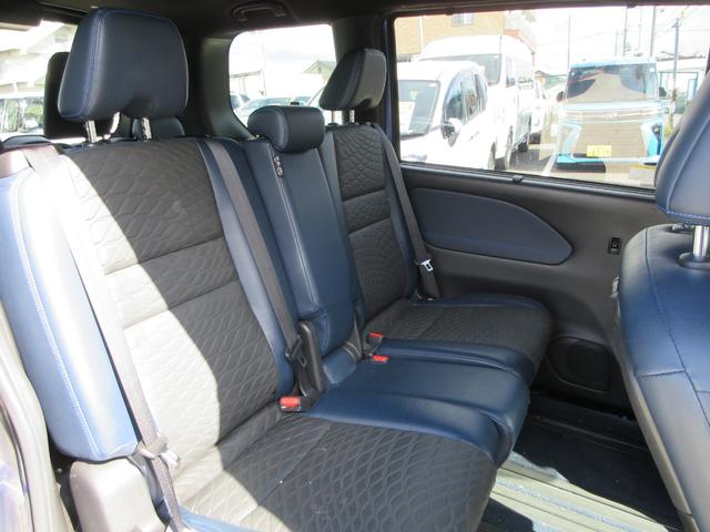 セレナ オーテック　スポーツスペック　プロパイロット　専用レザーシート　純正１０インチナビ　フルセグＴＶ　後席フリップダウンモニター　全周囲カメラ　両側パワースライドドア　ドライブレコーダー　ＥＴＣ　シートヒーター　ステアリングヒーター（55枚目）