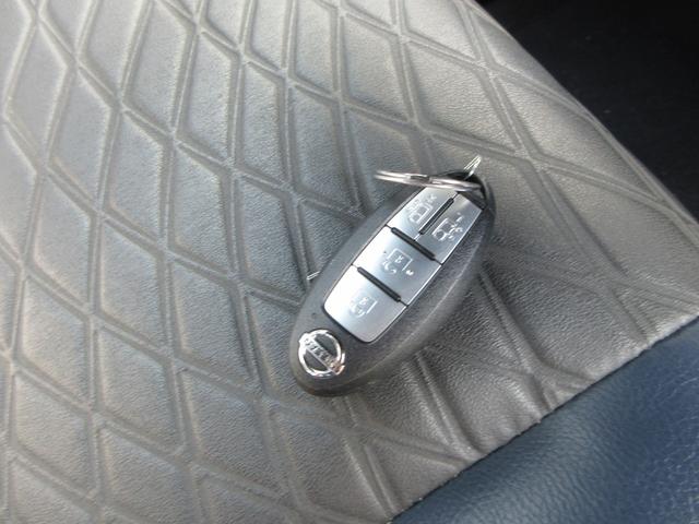 セレナ オーテック　スポーツスペック　プロパイロット　専用レザーシート　純正１０インチナビ　フルセグＴＶ　後席フリップダウンモニター　全周囲カメラ　両側パワースライドドア　ドライブレコーダー　ＥＴＣ　シートヒーター　ステアリングヒーター（60枚目）