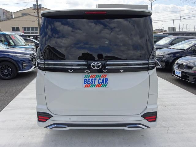 TOYOTA VOXY S-Z Best Japan Spec Recon Car for Import Malaysia