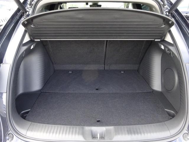 ＺＲ－Ｖ ｅ：ＨＥＶ　Ｚ　ＢＯＳＥスピーカー　レザーシート　純正９インチナビ　フルセグＴＶ　パワーバックドア　アラウンドビューモニター　ドライブレコーダー　ＥＴＣ２．０　Ｂｌｕｅｔｏｏｔｈ　ＵＳＢ（15枚目）