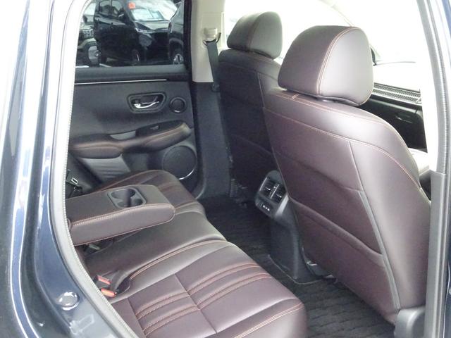 ＺＲ－Ｖ ｅ：ＨＥＶ　Ｚ　ＢＯＳＥスピーカー　レザーシート　純正９インチナビ　フルセグＴＶ　パワーバックドア　アラウンドビューモニター　ドライブレコーダー　ＥＴＣ２．０　Ｂｌｕｅｔｏｏｔｈ　ＵＳＢ（43枚目）