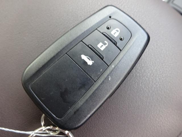 クラウンハイブリッド S Cパッケージ トヨタセーフティセンス 純正8インチナビ フルセグTV バックカメラ ドライブレコーダー ETC2.0 Bluetooth DISC USBアダプティブクルーズコントロール ブラインドスポットモニター(48枚目)