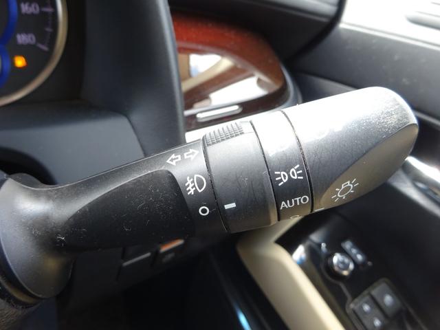 ヴェルファイアハイブリッド V アルバインナビ フルセグTV 後席フリップダウンモニター 両側パワースライドドア バックカメラ ドライブレコーダー ETC Bluetooth DISC USB クルーズコントロール ダブルエアコン(23枚目)