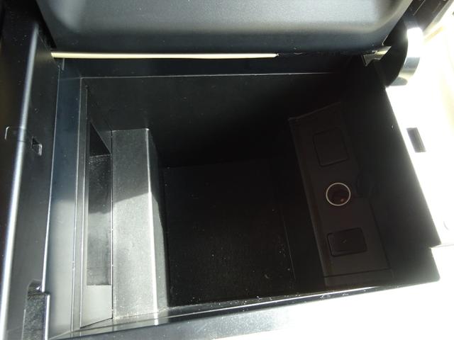 ヴェルファイアハイブリッド V アルバインナビ フルセグTV 後席フリップダウンモニター 両側パワースライドドア バックカメラ ドライブレコーダー ETC Bluetooth DISC USB クルーズコントロール ダブルエアコン(42枚目)