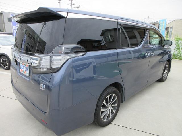 ヴェルファイアハイブリッド Ｖ　４ＷＤ　カロッツェリアナビ　フルセグＴＶ　バックカメラ　後席フリップダウンモニター　パワーバックドア　両側パワースライドドア　クルーズコントロール　ドラレコ　ＥＴＣ　パワーシート　ＬＥＤヘッドライト（17枚目）
