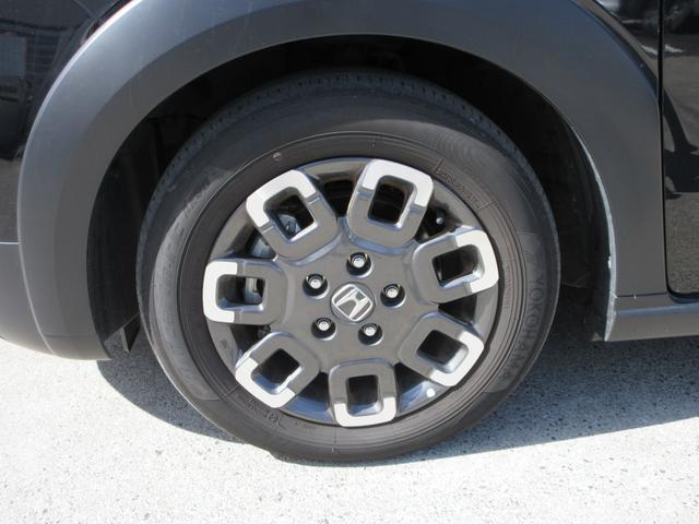 フリード クロスター 純正9インチナビ フルセグTV アップルカープレイ アンドロイドオート バックカメラ 両側パワースライドドア アダプティブクルーズコントロール ETC シートヒーター LEDヘッド 純正15インチAW(9枚目)