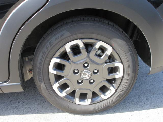 フリード クロスター 純正9インチナビ フルセグTV アップルカープレイ アンドロイドオート バックカメラ 両側パワースライドドア アダプティブクルーズコントロール ETC シートヒーター LEDヘッド 純正15インチAW(10枚目)