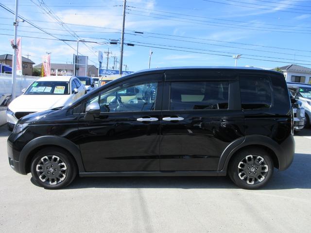 フリード クロスター 純正9インチナビ フルセグTV アップルカープレイ アンドロイドオート バックカメラ 両側パワースライドドア アダプティブクルーズコントロール ETC シートヒーター LEDヘッド 純正15インチAW(14枚目)