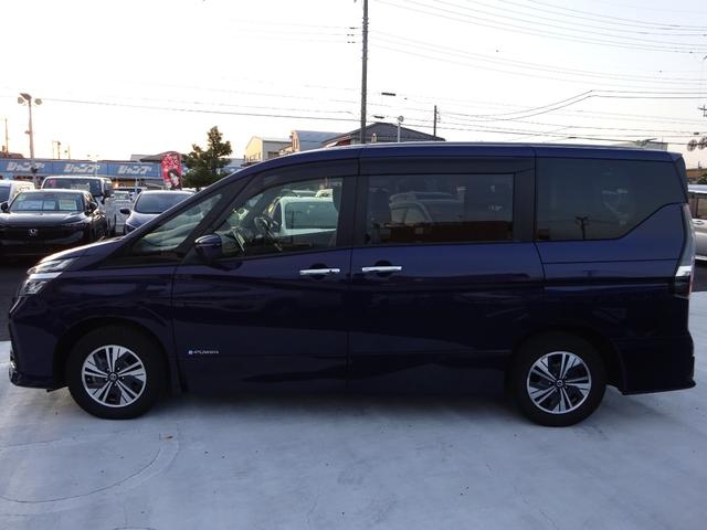 セレナ e-パワー ハイウェイスターV プロパイロット 純正10インチナビ フルセグTV 後席フリップダウンモニター 両側パワースライドドア アラウンドビューモニター ETC ドライブレコーダー ブラインドスポットモニター(9枚目)