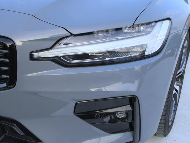 S60 B5 Rデザイン 純正9インチナビフルセグTV 全周囲カメラ ハーマンカードンサウンド クルーズコントロール ハーフレザーシート シートヒーター パワーシート ヘッドアップディスプレイ LEDヘッド 純正19インチAW(8枚目)