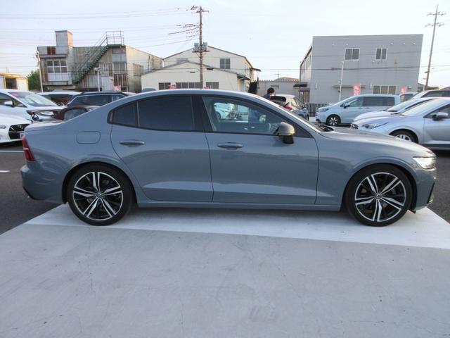 S60 B5 Rデザイン 純正9インチナビフルセグTV 全周囲カメラ ハーマンカードンサウンド クルーズコントロール ハーフレザーシート シートヒーター パワーシート ヘッドアップディスプレイ LEDヘッド 純正19インチAW(13枚目)