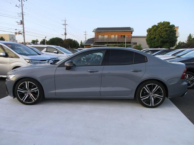 S60 B5 Rデザイン 純正9インチナビフルセグTV 全周囲カメラ ハーマンカードンサウンド クルーズコントロール ハーフレザーシート シートヒーター パワーシート ヘッドアップディスプレイ LEDヘッド 純正19インチAW(14枚目)