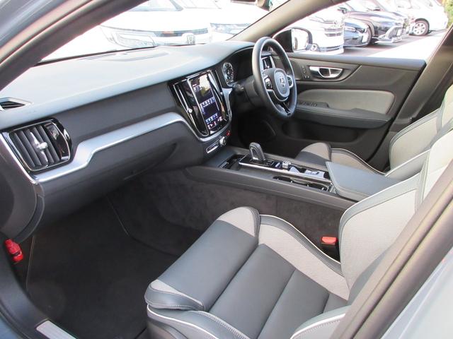 S60 B5 Rデザイン 純正9インチナビフルセグTV 全周囲カメラ ハーマンカードンサウンド クルーズコントロール ハーフレザーシート シートヒーター パワーシート ヘッドアップディスプレイ LEDヘッド 純正19インチAW(52枚目)