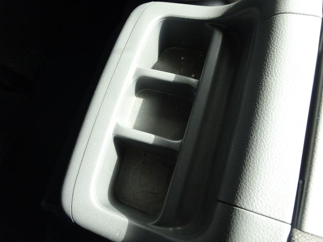 NV350キャラバンワゴン DX 純正ナビ フルセグTV バックカメラ ETC Bluetooth CD USB 電動格納ミラー 4列シート キーレスエントリー 横滑り防止装置 運転席、助手席エアバック 盗難防止装置(36枚目)