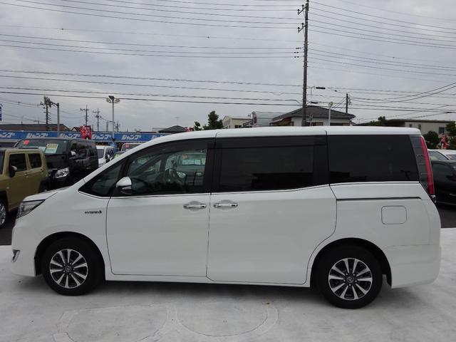 エスクァイア ハイブリッドＸｉ　ワンセグＴＶ　両側パワースライドドア　バックカメラ　ドライブレコーダー　ＥＴＣ　Ｂｌｕｅｔｏｏｔｈ　ＣＤ　クルーズコントロール　レーンキープアシスト　シートヒーター　オートライト　オートハイビーム（9枚目）