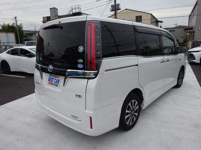 エスクァイア ハイブリッドＸｉ　ワンセグＴＶ　両側パワースライドドア　バックカメラ　ドライブレコーダー　ＥＴＣ　Ｂｌｕｅｔｏｏｔｈ　ＣＤ　クルーズコントロール　レーンキープアシスト　シートヒーター　オートライト　オートハイビーム（13枚目）