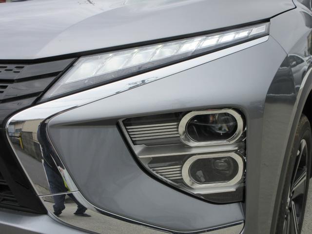 エクリプスクロスＰＨＥＶ Ｇ　４ＷＤ　純正ナビ　フルセグＴＶ　バックカメラ　マイパイロット　パドルシフト　ハーフレザーシート　シートヒーター　パワーシート　ステアリングヒーター　ヘッドアップディスプレイ　ＬＥＤヘッド　充電ケーブル（8枚目）