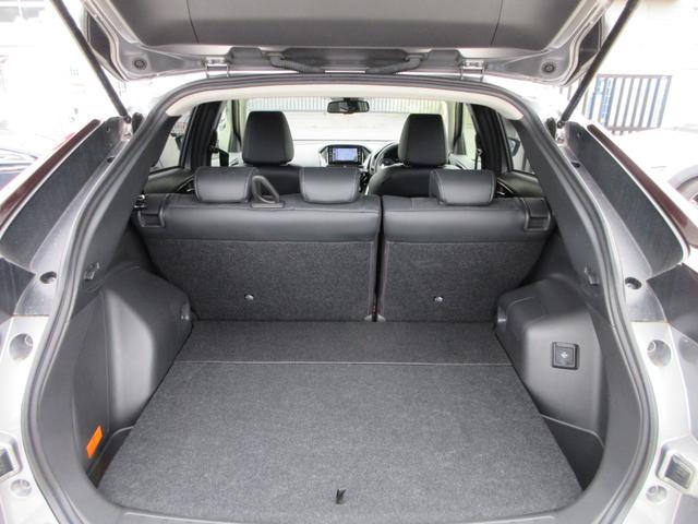 エクリプスクロスＰＨＥＶ Ｇ　４ＷＤ　純正ナビ　フルセグＴＶ　バックカメラ　マイパイロット　パドルシフト　ハーフレザーシート　シートヒーター　パワーシート　ステアリングヒーター　ヘッドアップディスプレイ　ＬＥＤヘッド　充電ケーブル（18枚目）