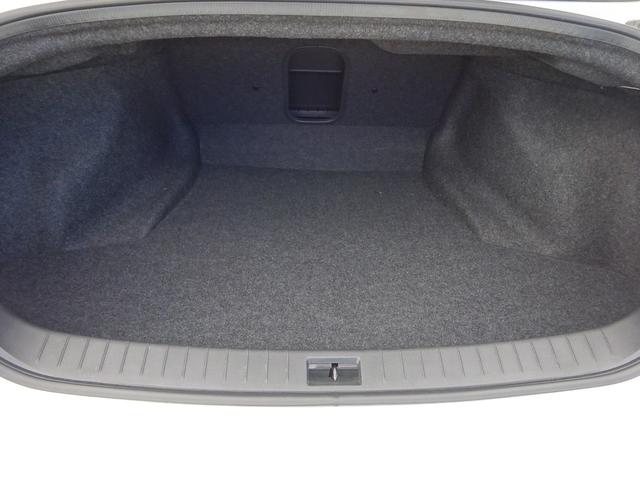 スカイライン 300GT 純正ナビ フルセグTV アラウンドビューモニター ドライブレコーダー ETC2.0 Bluetooth USB アダプティブクルーズコントロール レーンキープアシスト パワーシート オートライト(16枚目)