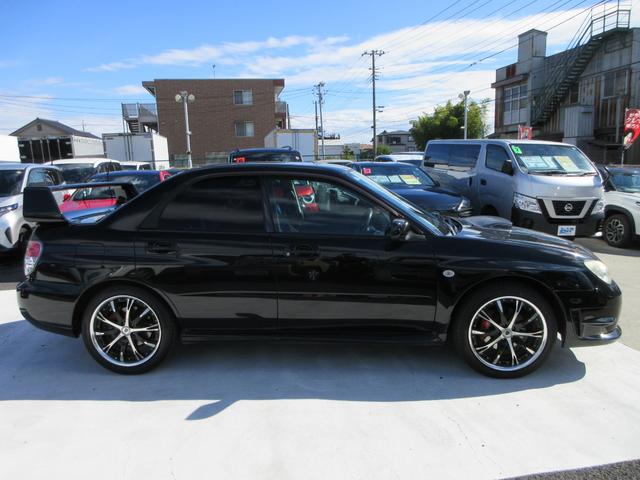 インプレッサ WRX 4WD 5速MT リアスポイラー 社外マフラー ターボタイマー カロッツェリアCDオーディオ ETC HIDヘッドランプ 社外18インチAW キーレスエントリー(13枚目)