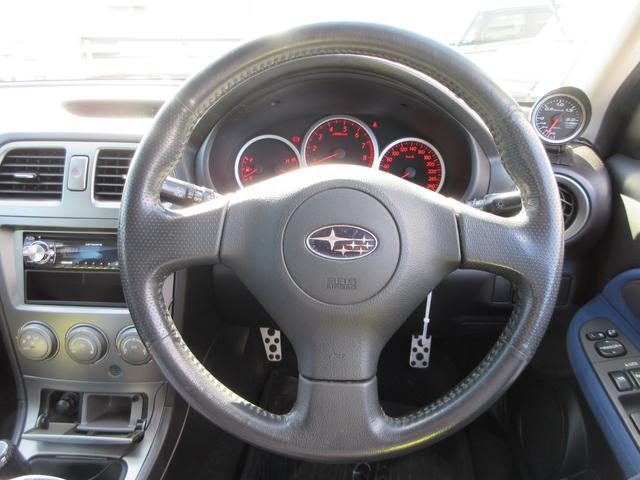 インプレッサ WRX 4WD 5速MT リアスポイラー 社外マフラー ターボタイマー カロッツェリアCDオーディオ ETC HIDヘッドランプ 社外18インチAW キーレスエントリー(21枚目)