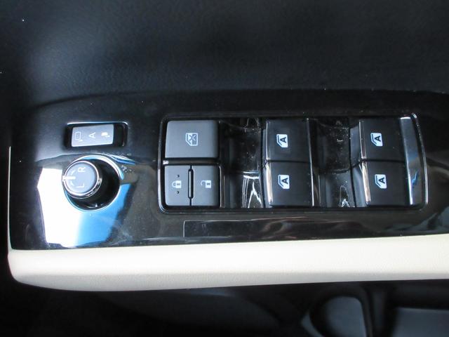 アルファード ２．５Ｘ　トヨタセーフティセンス　純正９インチナビ　フルセグＴＶ　バックカメラ　両側パワースライドドア　レーダークルーズコントロール　ドラレコ　ＥＴＣ　デジタルインナーミラー　ＬＥＤヘッドライト　スマートキー（32枚目）