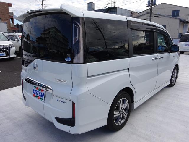 ステップワゴンスパーダ スパーダハイブリッド　Ｇ・ＥＸ　ホンダセンシング　ホンダセンシング　純正１１．４インチナビ　フルセグＴＶ　後席フリップダウンモニター　両側パワースライドドア　アラウンドビューモニター　ドライブレコーダー　ＥＴＣ　Ｂｌｕｅｔｏｏｔｈ　ＤＩＳＣ　ＵＳＢ（13枚目）