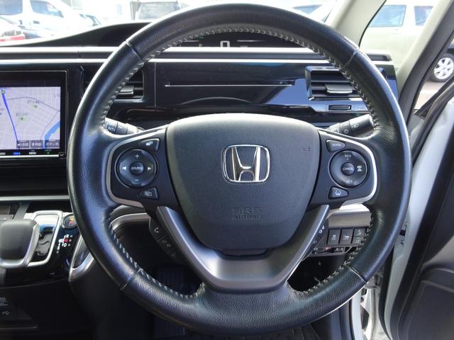 ステップワゴンスパーダ スパーダハイブリッド　Ｇ・ＥＸ　ホンダセンシング　ホンダセンシング　純正１１．４インチナビ　フルセグＴＶ　後席フリップダウンモニター　両側パワースライドドア　アラウンドビューモニター　ドライブレコーダー　ＥＴＣ　Ｂｌｕｅｔｏｏｔｈ　ＤＩＳＣ　ＵＳＢ（19枚目）