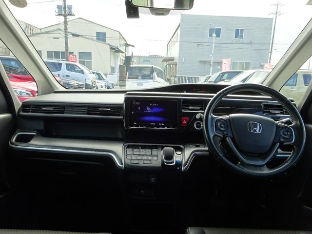 ステップワゴンスパーダ スパーダハイブリッド　Ｇ・ＥＸ　ホンダセンシング　ホンダセンシング　純正１１．４インチナビ　フルセグＴＶ　後席フリップダウンモニター　両側パワースライドドア　アラウンドビューモニター　ドライブレコーダー　ＥＴＣ　Ｂｌｕｅｔｏｏｔｈ　ＤＩＳＣ　ＵＳＢ（31枚目）