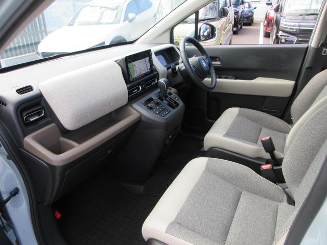 フリード ｅ：ＨＥＶエアー　ＥＸ　純正９型ナビ　フルセグＴＶ　バックカメラ　両側パワースライドドア　アダプティブクルーズコントロール　ＥＴＣ　ブラインドスポットモニター　ハーフレザーシート　シートヒーター　ＬＥＤヘッド　スマートキー（48枚目）