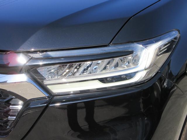 オデッセイハイブリッド e:HEVアブソルート・EX ホンダセンシング レザーシート 純正10インチナビ フルセグTV 後席フリップダウンモニター 全周囲カメラ パワーバックドア 両側パワースライドドア ドラレコ ETC シートヒーター パワーシート(8枚目)