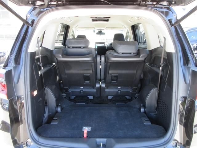 オデッセイハイブリッド e:HEVアブソルート・EX ホンダセンシング レザーシート 純正10インチナビ フルセグTV 後席フリップダウンモニター 全周囲カメラ パワーバックドア 両側パワースライドドア ドラレコ ETC シートヒーター パワーシート(18枚目)