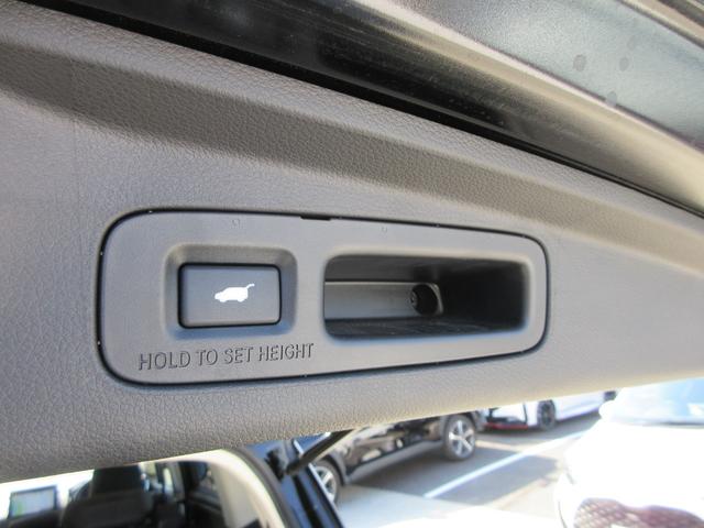 オデッセイハイブリッド e:HEVアブソルート・EX ホンダセンシング レザーシート 純正10インチナビ フルセグTV 後席フリップダウンモニター 全周囲カメラ パワーバックドア 両側パワースライドドア ドラレコ ETC シートヒーター パワーシート(20枚目)