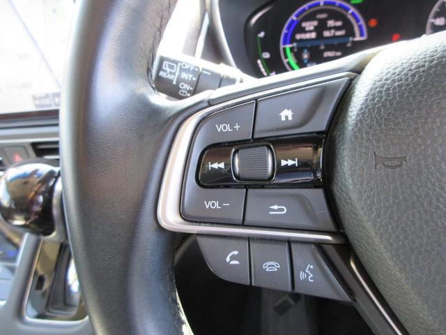 オデッセイハイブリッド e:HEVアブソルート・EX ホンダセンシング レザーシート 純正10インチナビ フルセグTV 後席フリップダウンモニター 全周囲カメラ パワーバックドア 両側パワースライドドア ドラレコ ETC シートヒーター パワーシート(25枚目)