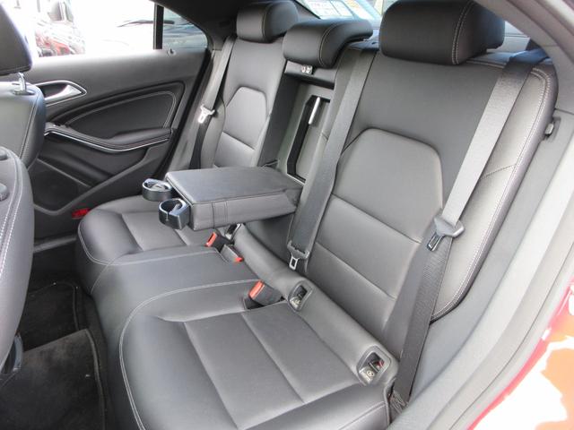 ＣＬＡクラス ＣＬＡ２２０　４マチック　４ＷＤ　プレミアムパッケージ　パノラミックスライディングルーフ　レザーシート　純正８型ナビ　フルセグＴＶ　バックカメラ　ハーマンカードンサウンド　クルーズコントロール　パドルシフト　ドラレコ　ＥＴＣ（55枚目）