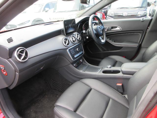 ＣＬＡクラス ＣＬＡ２２０　４マチック　４ＷＤ　プレミアムパッケージ　パノラミックスライディングルーフ　レザーシート　純正８型ナビ　フルセグＴＶ　バックカメラ　ハーマンカードンサウンド　クルーズコントロール　パドルシフト　ドラレコ　ＥＴＣ（56枚目）
