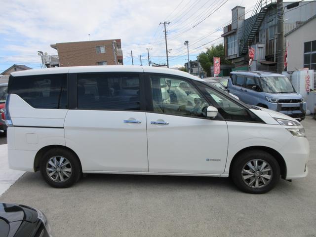 セレナ e-パワー X 純正9インチナビ フルセグTV 全周囲カメラ 後席フリップダウンモニター 両側パワースライドドア クルーズコントロール ドラレコ ETC シートヒーター ステアリングヒーター LEDヘッドライト(13枚目)