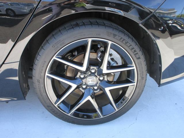 シビック e:HEV ホンダセンシング 純正9インチナビ フルセグTV バックカメラ BOSEサウンド アダプティブクルーズコントロール パドルシフト ハーフレザーシート シートヒーター パワーシート LEDヘッドライト(10枚目)