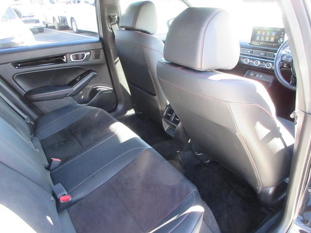 シビック e:HEV ホンダセンシング 純正9インチナビ フルセグTV バックカメラ BOSEサウンド アダプティブクルーズコントロール パドルシフト ハーフレザーシート シートヒーター パワーシート LEDヘッドライト(47枚目)