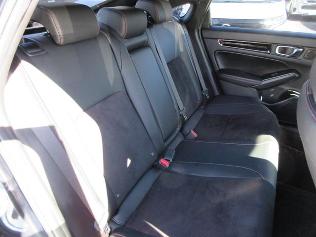 シビック e:HEV ホンダセンシング 純正9インチナビ フルセグTV バックカメラ BOSEサウンド アダプティブクルーズコントロール パドルシフト ハーフレザーシート シートヒーター パワーシート LEDヘッドライト(48枚目)