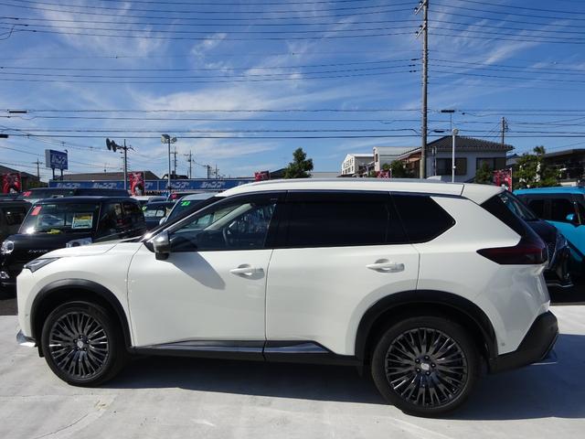 エクストレイル オーテック e-4ORCE アドバンスドパッケージ 4WD サンルーフ レザーシート プロパイロット BOSEスピーカー 純正12.3インチナビ フルセグTV パワーバックドア アラウンドビューモニター ドライブレコーダー ETC2.0(9枚目)