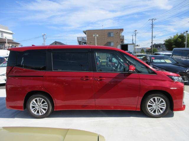 ノア ハイブリッドＳ－Ｇ　純正１０．５インチナビ　フルセグＴＶ　後席フリップダウンモニター　全周囲カメラ　両側パワースライドドア　レーダークルーズコントロール　ドラレコ　ＥＴＣ　ブラインドスポットモニター　ＬＥＤヘッドライト（13枚目）