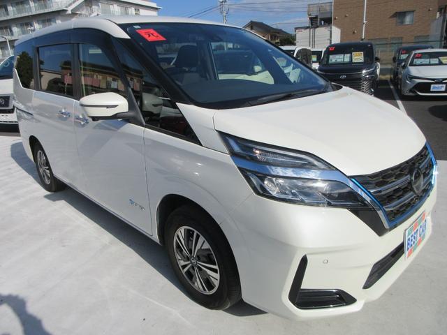 セレナ ｅ－パワー　ＸＶ　プロパイロット　純正１０インチナビ　フルセグＴＶ　全周囲カメラ　両側パワースライドドア　ドラレコ　ＥＴＣ　ＬＥＤヘッドライト　ブラインドスポットモニター　純正１５インチＡＷ　インテリジェントキー（6枚目）