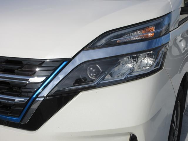 セレナ ｅ－パワー　ＸＶ　プロパイロット　純正１０インチナビ　フルセグＴＶ　全周囲カメラ　両側パワースライドドア　ドラレコ　ＥＴＣ　ＬＥＤヘッドライト　ブラインドスポットモニター　純正１５インチＡＷ　インテリジェントキー（8枚目）