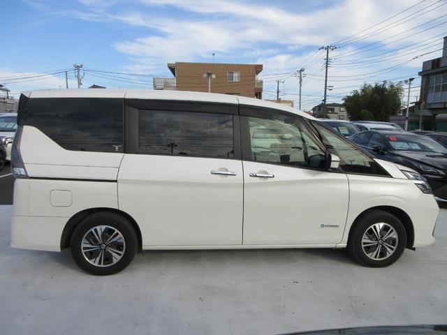 セレナ ｅ－パワー　ＸＶ　プロパイロット　純正１０インチナビ　フルセグＴＶ　全周囲カメラ　両側パワースライドドア　ドラレコ　ＥＴＣ　ＬＥＤヘッドライト　ブラインドスポットモニター　純正１５インチＡＷ　インテリジェントキー（15枚目）