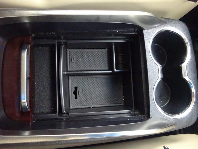 ヴェルファイア 2.5V 純正ナビ フルセグTV 両側パワースライドドア バックカメラ ドライブレコーダー ETC Bluetooth DISC USB オートライト オートハイビーム メモリー付きパワーシート 3列シート(39枚目)