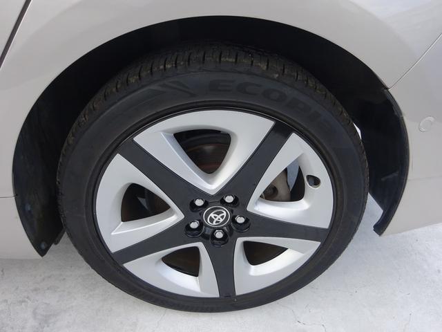 プリウス Ａツーリングセレクション　トヨタセーフティセンス　純正９インチナビ　フルセグＴＶ　バックカメラ　ドライブレコーダー　ＥＴＣ　Ｂｌｕｅｔｏｏｔｈ　ＤＩＳＣ　ＵＳＢ　アダプティブクルーズコントロール　ブラインドスポットモニター（11枚目）