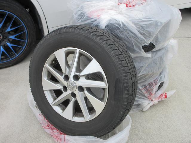 アルファードハイブリッド Ｘ　４ＷＤ　ツインムーンルーフ　純正９インチディスプレイ　フルセグＴＶ　後席フリップダウンモニター　バックカメラ　両側パワースライドドア　レーダークルーズコントロール　ドラレコ　ＥＴＣ　スタッドレス積込（21枚目）