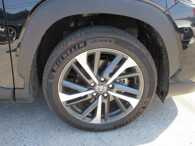 カローラクロス ハイブリッド Z ガラスルーフ 純正10.5インチナビ フルセグTV 全周囲カメラ パワーバックドア レーダークルーズコントロール ETC ハーフレザーシート シートヒーター パワーシート 18インチAW スマートキー(12枚目)