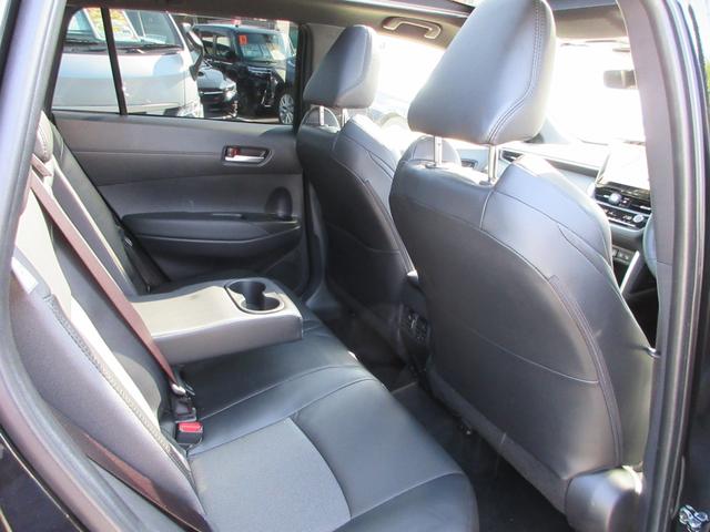 カローラクロス ハイブリッド Z ガラスルーフ 純正10.5インチナビ フルセグTV 全周囲カメラ パワーバックドア レーダークルーズコントロール ETC ハーフレザーシート シートヒーター パワーシート 18インチAW スマートキー(49枚目)